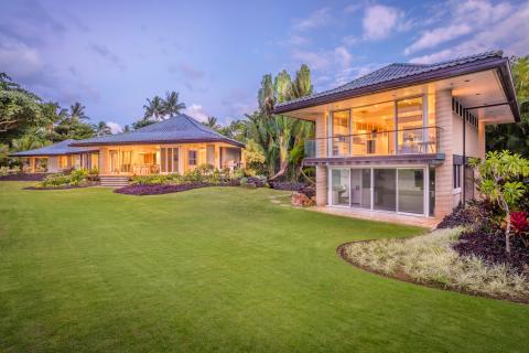 Anini Beach Front Home