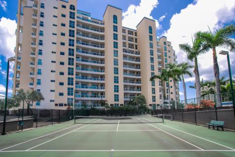 The Cove - 4 Bedroom Condo