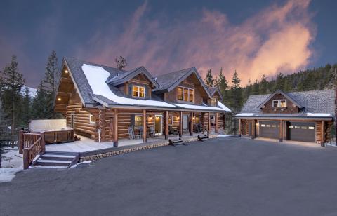 Twin Eagles Lodge