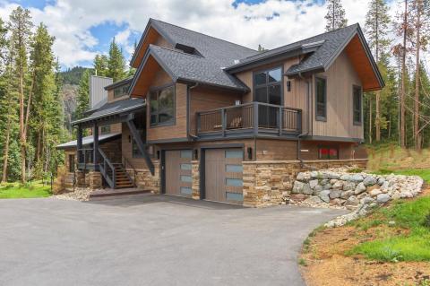 Independence Lodge