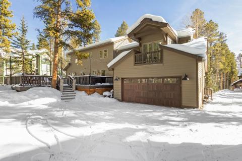The Pines at Peak 8