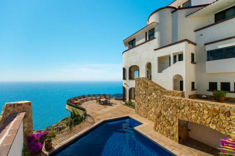 Cabo Villa Grande