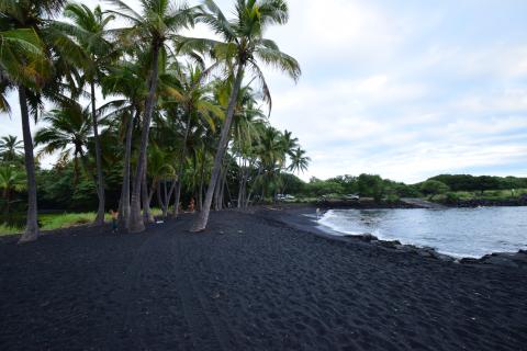 Big Island Hawaii Black Sand Beaches - Where to Find Them